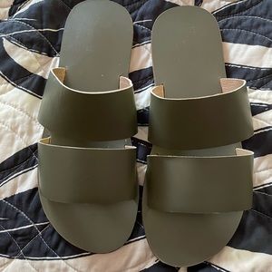 Urban outfitters sage green sandals
